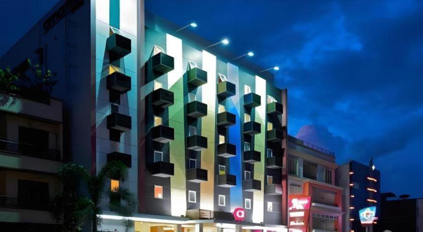 Amaris Hotel Ambon Exteriör bild